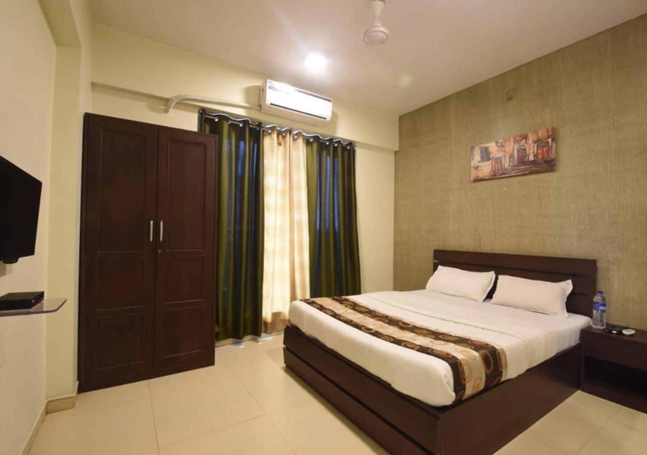 Hotel Iris Suites, Navi Mumbai Ngoại thất bức ảnh